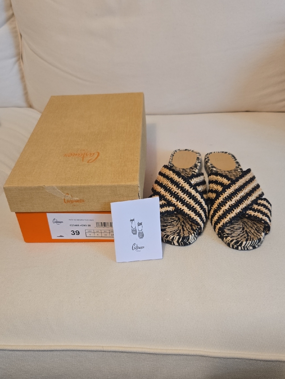 Castaner Flat Sandal